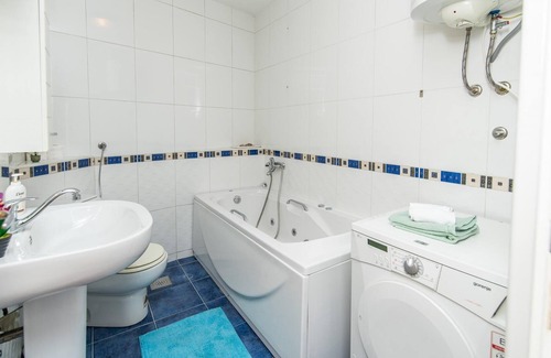 Old Town Apartment | Modern 2bdr Apartment in the Center- Free Parking