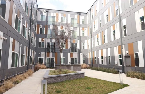 Downtown Baltimore Apartment | Modern 2br 2Bth Downtown Baltimore Apt. w/Pool