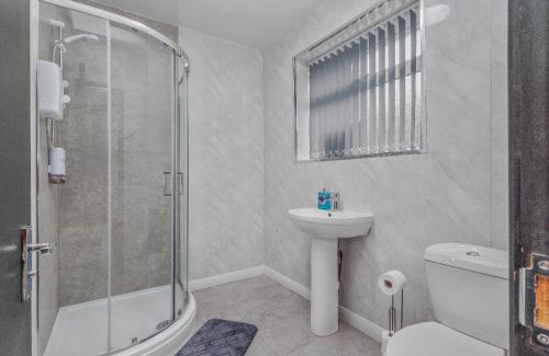 Sheldon Apartment | Modern 2BR Apartment Sheldon