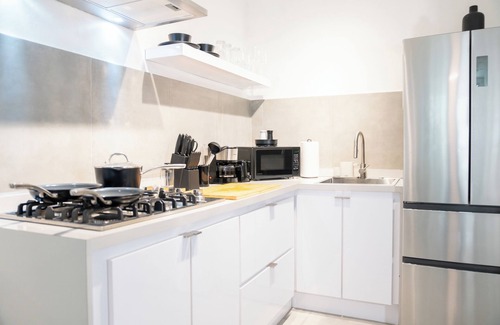 Gobernador Pinero Apartment | Modern 2BR Apt in San Juan City, "Concert Stays"