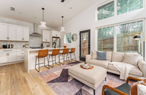 Edgewood House | Modern 2BR by Avie Luxury Properties | Near Mercedes Stadium, Emory, Steps to Marta!