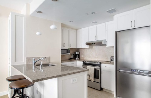 Penn Quarter Apartment | Modern 2BR in Penn Quarter w/Pool + large garden, near metro by Blueground