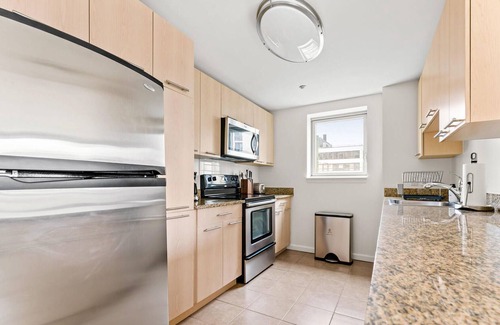 White Plains Apartment | Modern 2BR Place in White Plains