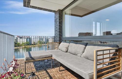 Sydhavnen Apartment | Modern 2BR Waterfront Apt