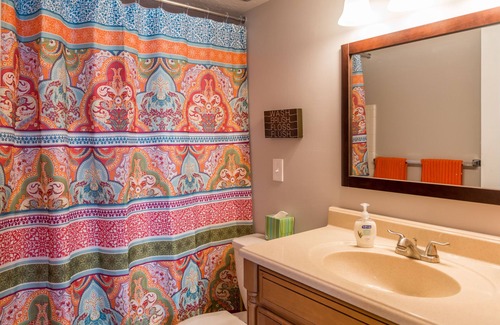 Salt Lake City House | Modern 3 bed, 2 bath home MINUTES from resorts and SLC. Great for families!
