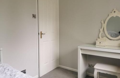 Queens Quarter House | Modern 3-bed home in ideal location with 2 parking spaces
