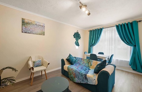 Abbey Wood House | Modern 3-Bed House in London close to City Airport