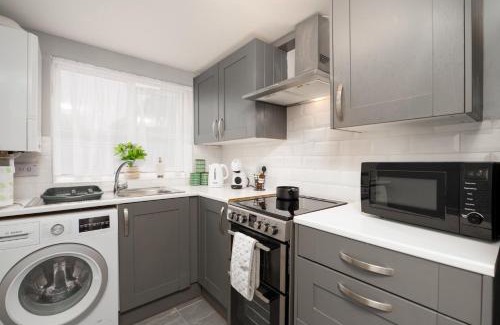 Warmsworth House | Modern 3 bed minutes from the A1 & the Races!