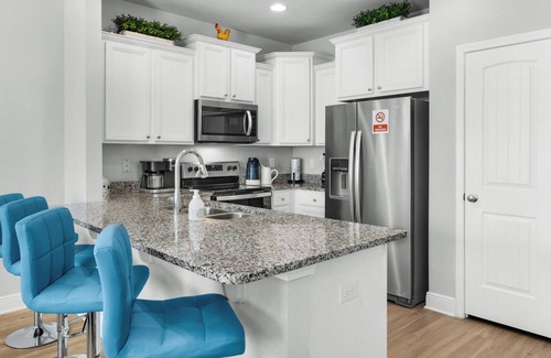 Thomas Drive House | Modern 3-bedroom Townhouse Minutes From the Beach!