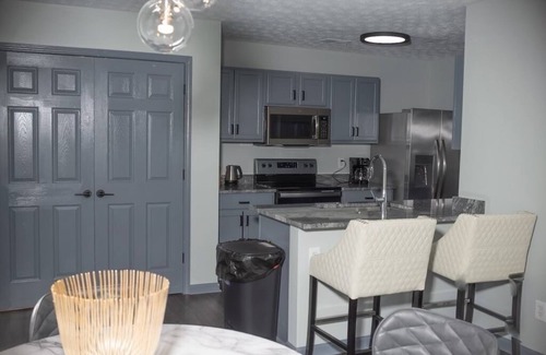 Belmont House | Modern 3 bedroom 20 mins from DownTown Atlanta 5 BEDS