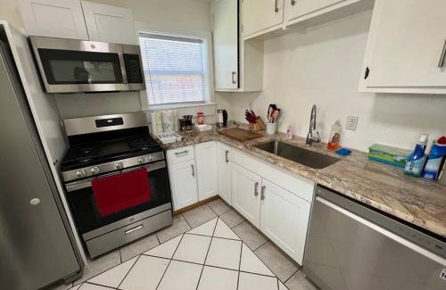 Westworth Village House | Modern 3-Bedroom Home with Cal-Kings Beds
