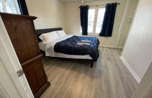 Westworth Village House | Modern 3-Bedroom Home with Cal-Kings Beds
