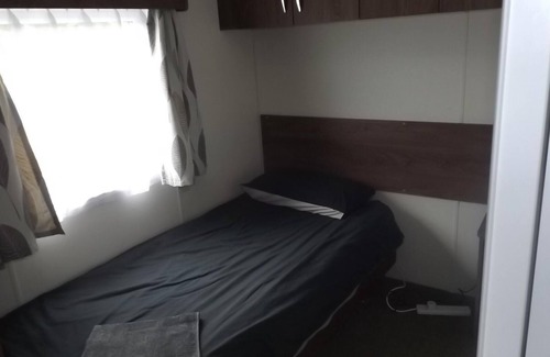 Offenham Cabin | Modern 3 bedroom lodge at Avonvale Holiday Lodges