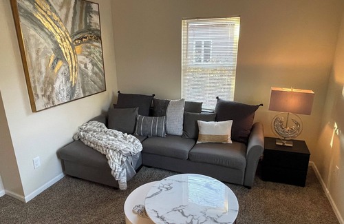 St. Louis Park House | Modern 3 bedroom in the perfect location!