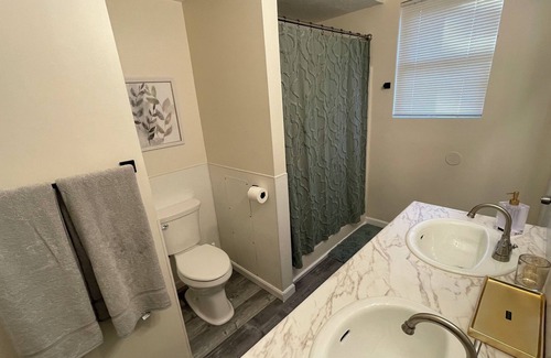 St. Louis Park House | Modern 3 bedroom in the perfect location!