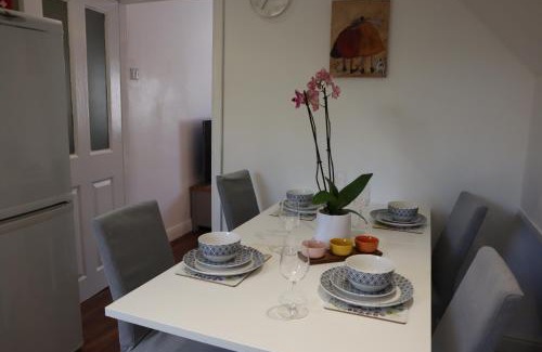 Walkley House | Modern 3-bedrooms house with 6 guests