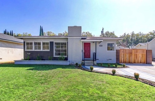 East Whittier House | Modern 3 BR Home with Entertaining Kitchen & Patio