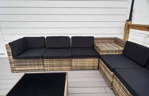 Near Eastside House | Modern 3-Br Retreat Downtwn Indy