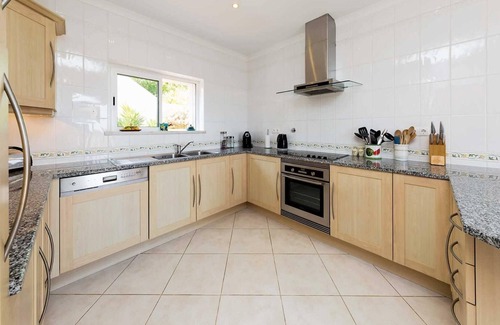 Budens Villa | Modern 3 bed villa with private pool.