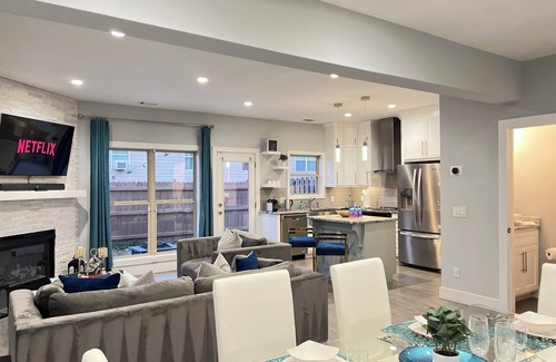Lawrenceville House | Modern 3bds/2.5bth Townhome with pvt garage in gated community in Lawrenceville