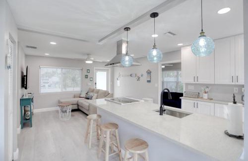Pompano Beach Villa | Modern 3BR Beach House With Private Pool and BBQ