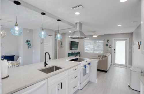 Pompano Beach Villa | Modern 3BR Beach House With Private Pool and BBQ
