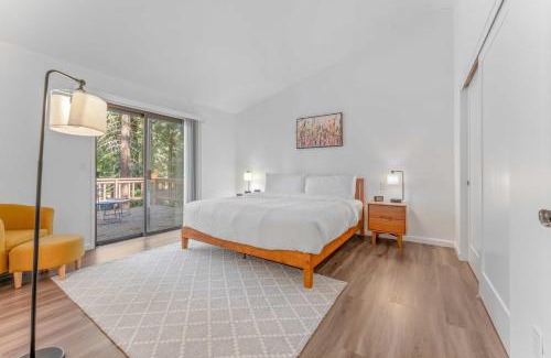 Carnelian Bay House | Modern 3BR Carnelian Bay Retreat