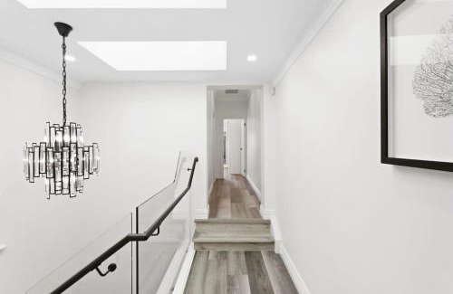 Glebe Apartment | Modern 3BR Glebe Home with Terrace & Garage for 8