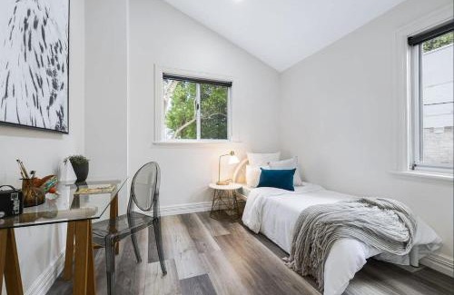 Glebe Apartment | Modern 3BR Glebe Home with Terrace & Garage for 8