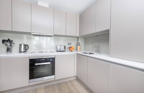 Vincent Square Apartment | Modern 3BR in London's Westminster