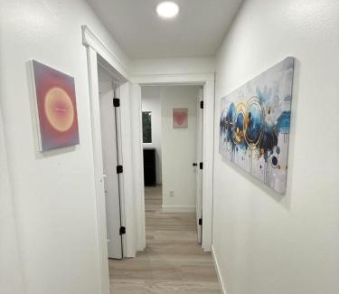 University District House | Modern 3BR Townhouse near UW