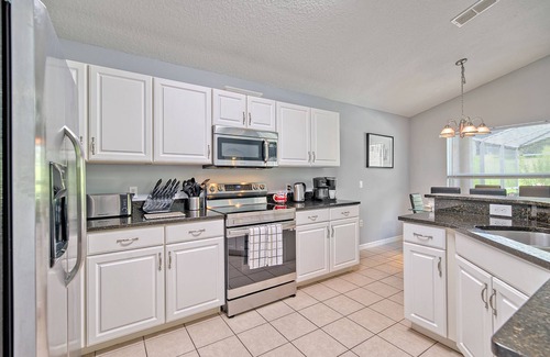 Highgate Park Villa | Modern 4 bed 3 bath villa private pool - with Complimentary Pool Heat