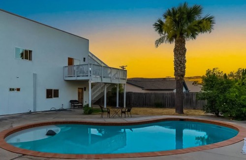 Poway Villa | Modern 4 Bed Farmhouse with private Pool