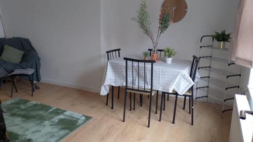 Hartlepool House | Modern 4 Bed Home, Free Parking in Hartlepool town