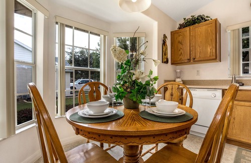Orange Tree House | Modern 4 bed home with own private pool close to Disney