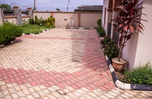 Ibadan House | Modern 4 Bedroom En-suite duplex 24/7 Security