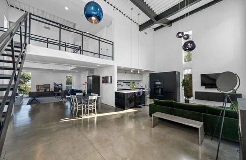 View Park-Windsor Hills House | Modern 4-bedroom retreat w/pool and endless views