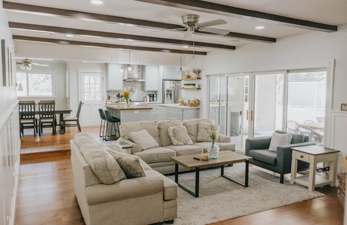 Newhall House | Modern 4 Bedroom Home with Pool - Ideal Retreat for Families.