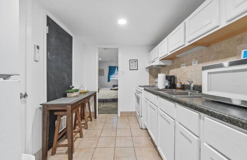 Stone Mountain House | Modern 4 Bedroom Home Minutes From Stone Mountain
