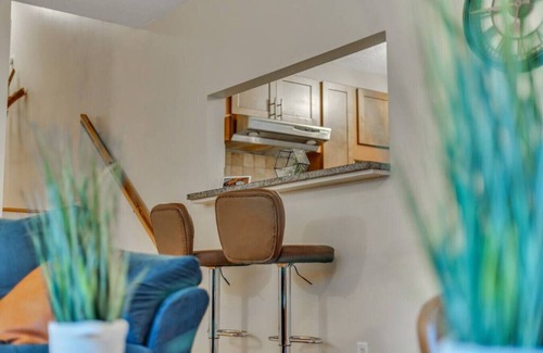 Stone Mountain House | Modern 4 Bedroom Home Minutes From Stone Mountain