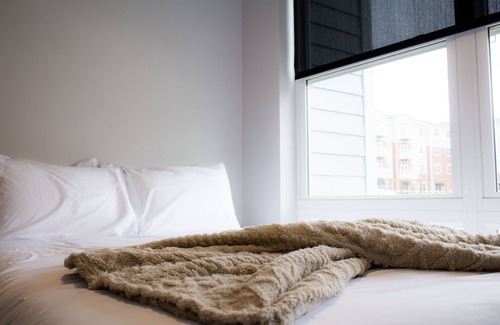 Bloomington Apartment | Modern 4-BR Condos at Current at Latimer Square