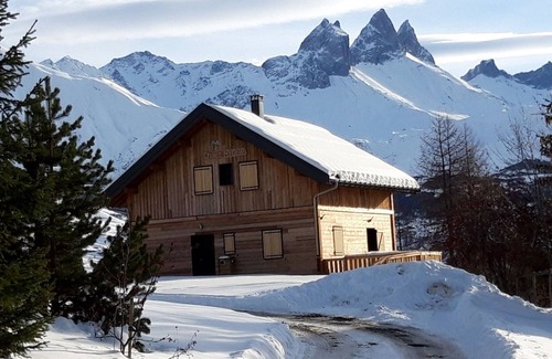 Albiez-le-Vieux Ski Chalet | Modern 4* chalet, south terrace, sauna, direct access to lake and slopes. Linen included.