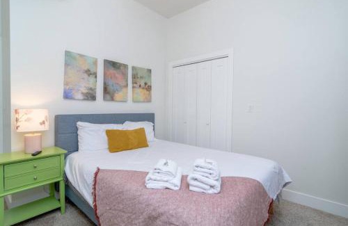 Near South Side Apartment | Modern 420 friendly 3BR Apartment in State Street Near McCormick Place, Chinatown and Soldier Field