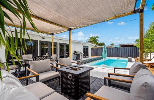 Imperial Point Apartment | Modern 4Bedroom-2Bath Family POOL House 5 mins Lauderdale-by-the-Sea & Pompano Beaches