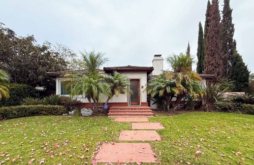 West Los Angeles House | Modern 4BR Gem Near Beverly Hills By Allevo Homes