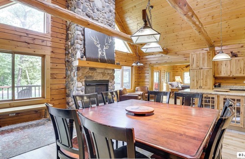 Necedah Cabin | Modern 5-Bedroom Log Cabin - 1/2 mile to Castle Rock Lake – 30 Mins to the Dells