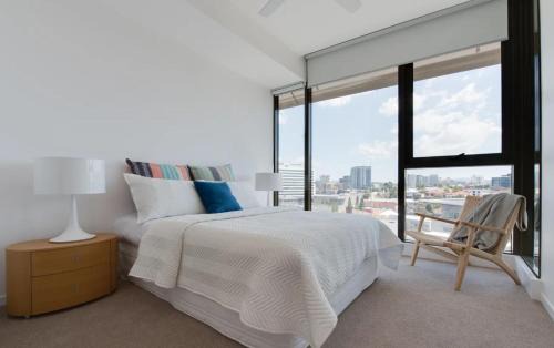 Newstead Apartment | Modern 5-Guest Pool Retreat for Family & Business