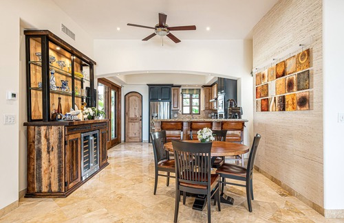 Buzzards House | Modern 5bd Villa in a Beachfront community with private pool and jacuzzi