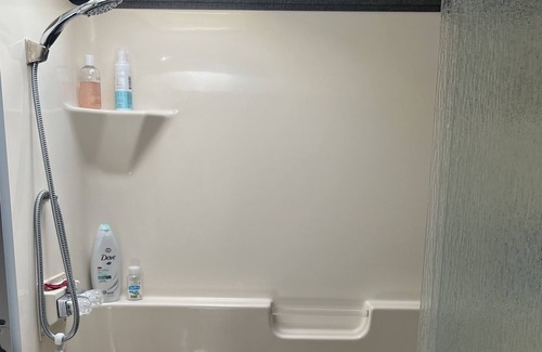 Gilbert RV Rental | Modern 5th Wheel Camper in Siesta Cove Campground