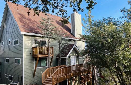 Lake Arrowhead House | Modern 6 bedroom retreat, stunning lake views, close to village!